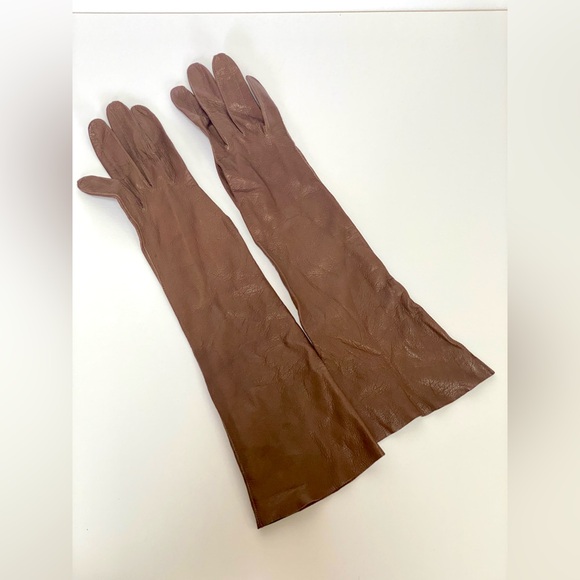 Accessories - Vintage Brown Kid Leather Gloves. Made in West Germany